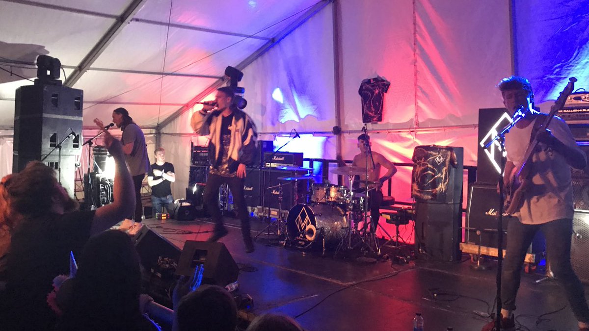 Mr_Dogz's tweet photo. Watched the mighty @MASSMATIKS headline the Amped Stage at #BasingstokeLive 
These boys rock out 200% every time! https://t.co/qol4S8LFpc