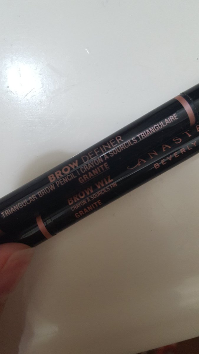 Amber3292's tweet photo. When you finally spend the money to get your favorite eyebrow pencil and you choose the wrong color because the last time you ordered that.. https://t.co/mcwoQXSL2h