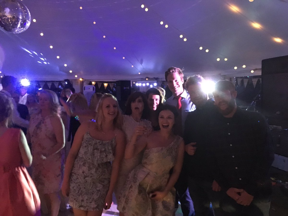 AbbasMarquees's tweet photo. Charlotte's #wedding #oneourown #crewallthere https://t.co/S7fRD0ybVj