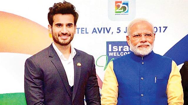 TackerPedia's tweet photo. Karan Tacker on sharing the Stage with PM Modi in Israel ! #TackerInIsrael
https://t.co/7X7DAwIRjA https://t.co/E1xwf7Xy1T