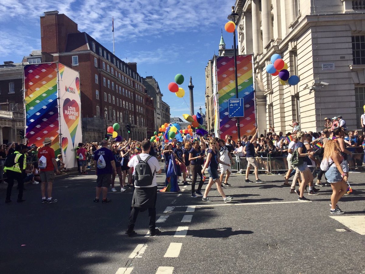 ChungaStereo's tweet photo. London Love Pride 08.08.17 #loveislove #londonpride2017 @visitlondon live your life free of prejudice & let others do same #befreee https://t.co/2di2TljCb3