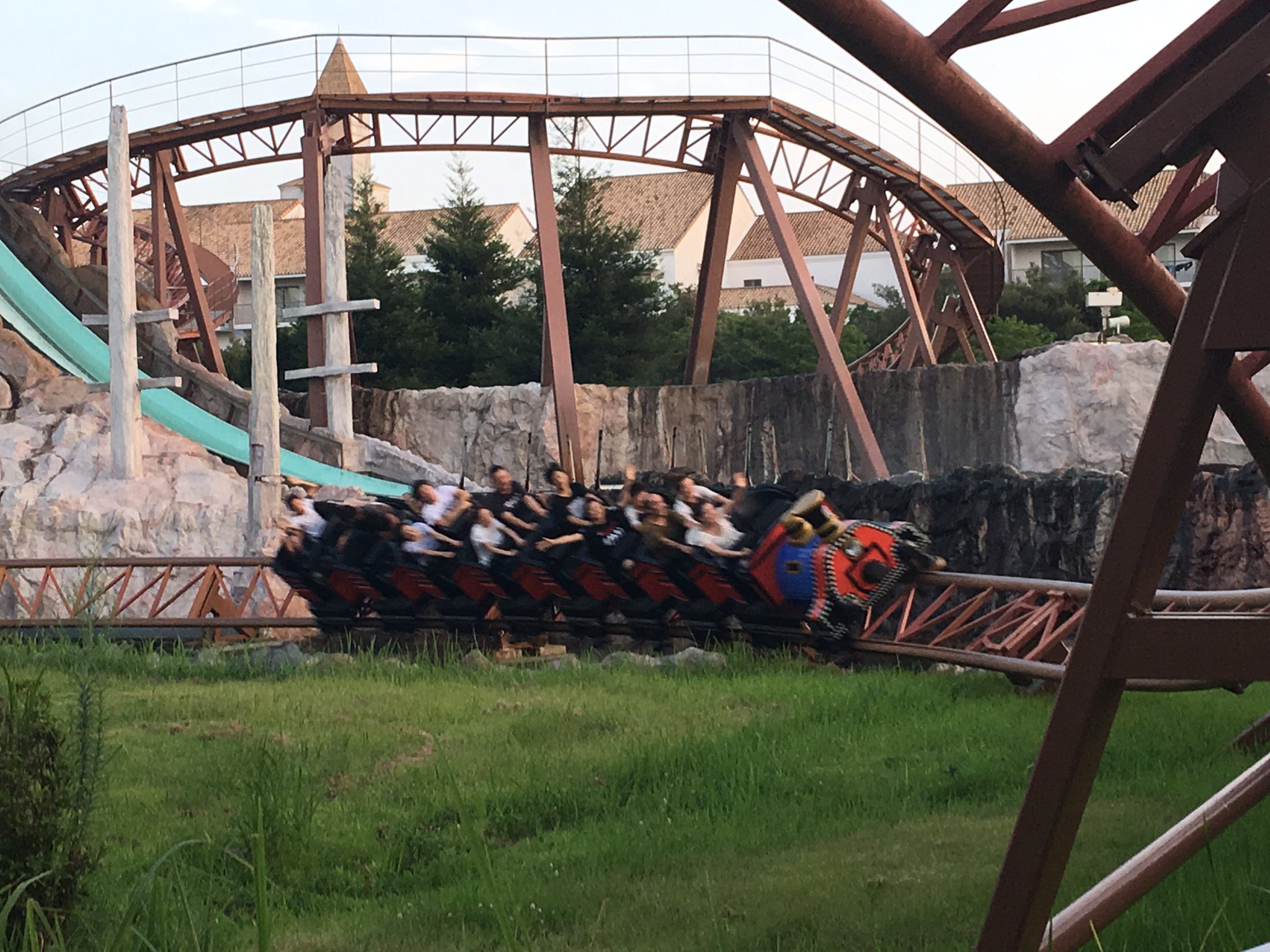 パルケアミーゴ Twitterren 今日はジェットコースターの日 志摩スペイン村 パルケエスパーニャ スペイン村 パルケ 三重県 志摩 伊勢志摩 テーマパーク アトラクション グランモンセラー ジェットコースター 絶叫 ジェットコースターの日 T Co