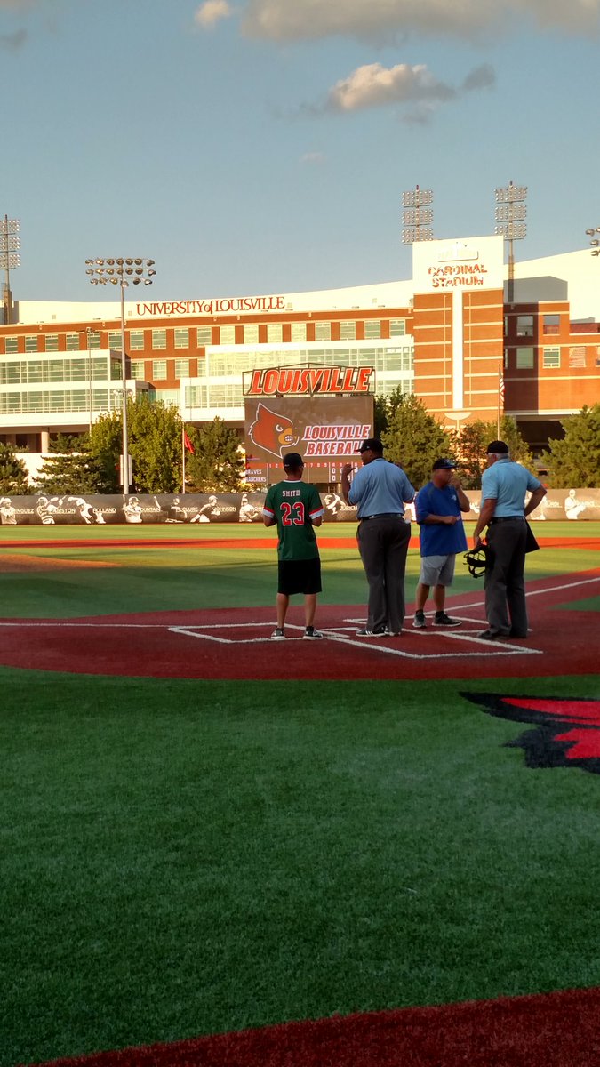jeffwkyle's tweet photo. Getting ready for the evening game.#starsbaseball @NBCStars16u https://t.co/RTUHFt3Xba