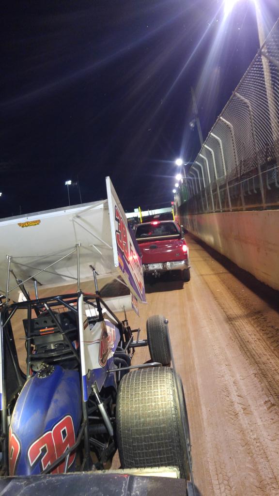 danielle_keefer's tweet photo. @WingedNation #TweetYourSeat lined up for tonight's 410 feature @PortRoyalSpdway for #paspeedweek2017 https://t.co/Olld2E0gzz