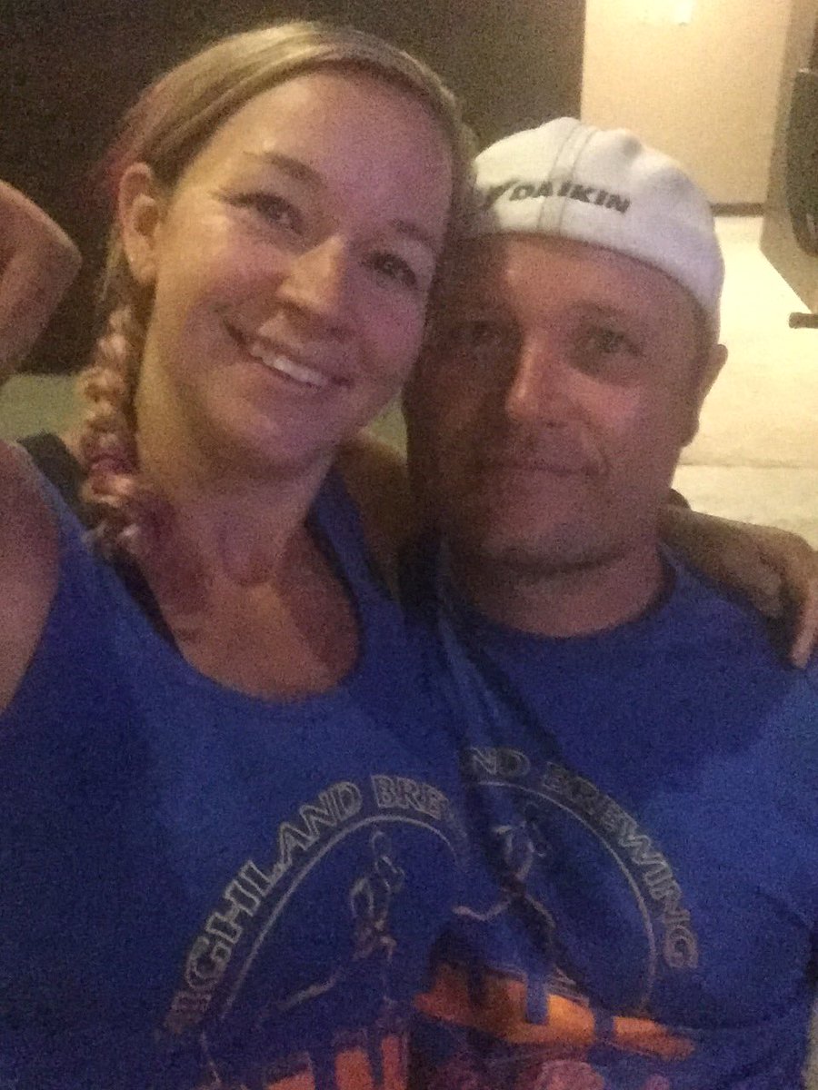 mclutz3303's tweet photo. #teamworkmakesthedreamwork #twinning #hellovesme @thefamousmrhead https://t.co/AFvpnXCNAQ