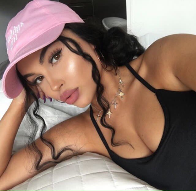 trappcincess's tweet photo. she's the type that if you get her you can brag #OpenRP https://t.co/F4mkCq2cCd