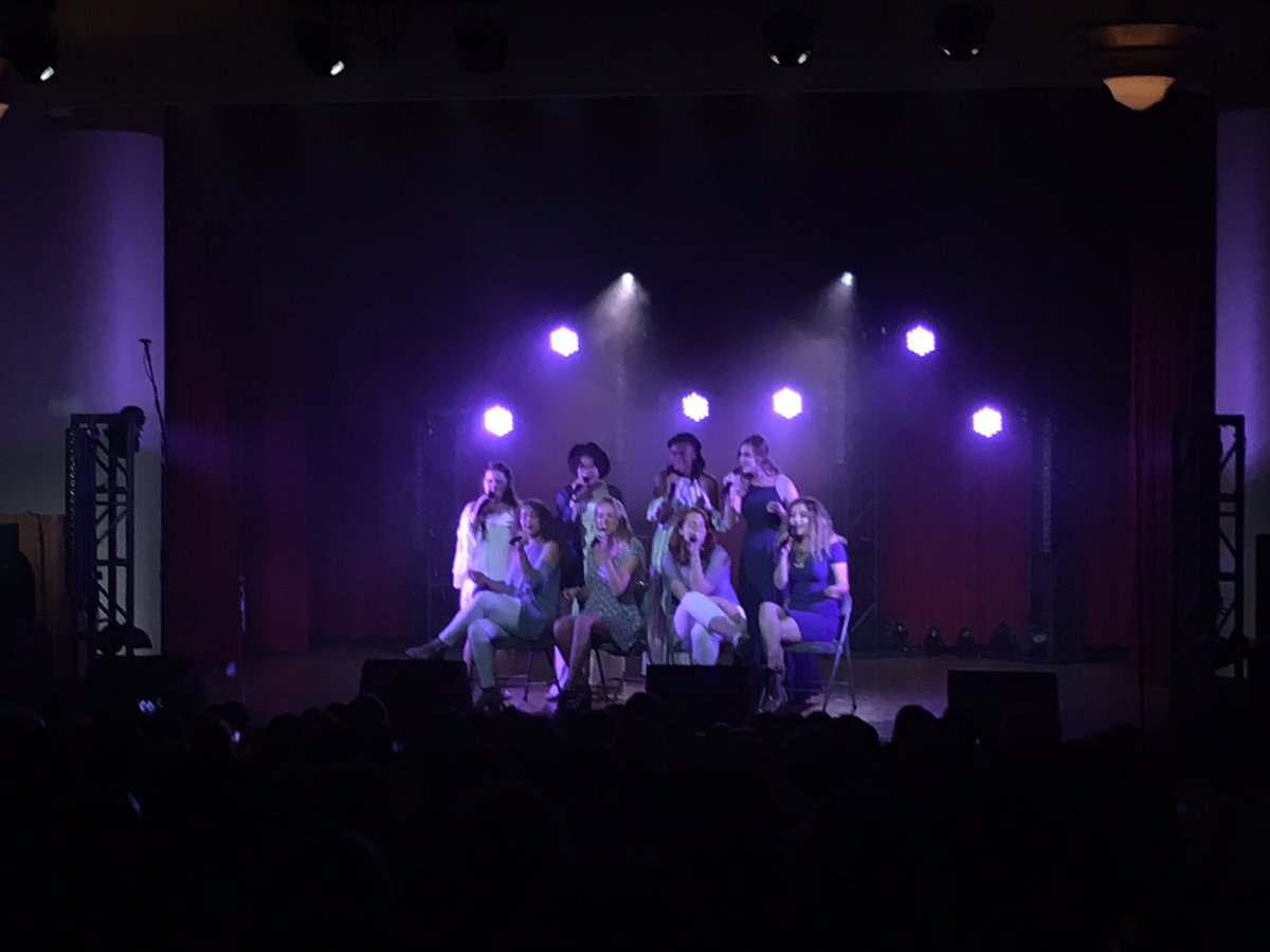 #Aura coached by <a href="/onevoxylady/">Amanda Taylor</a> &amp; <a href="/selamekscarlett/">LlamaLlama</a> locking some serious chords @acappellacademy 🎶