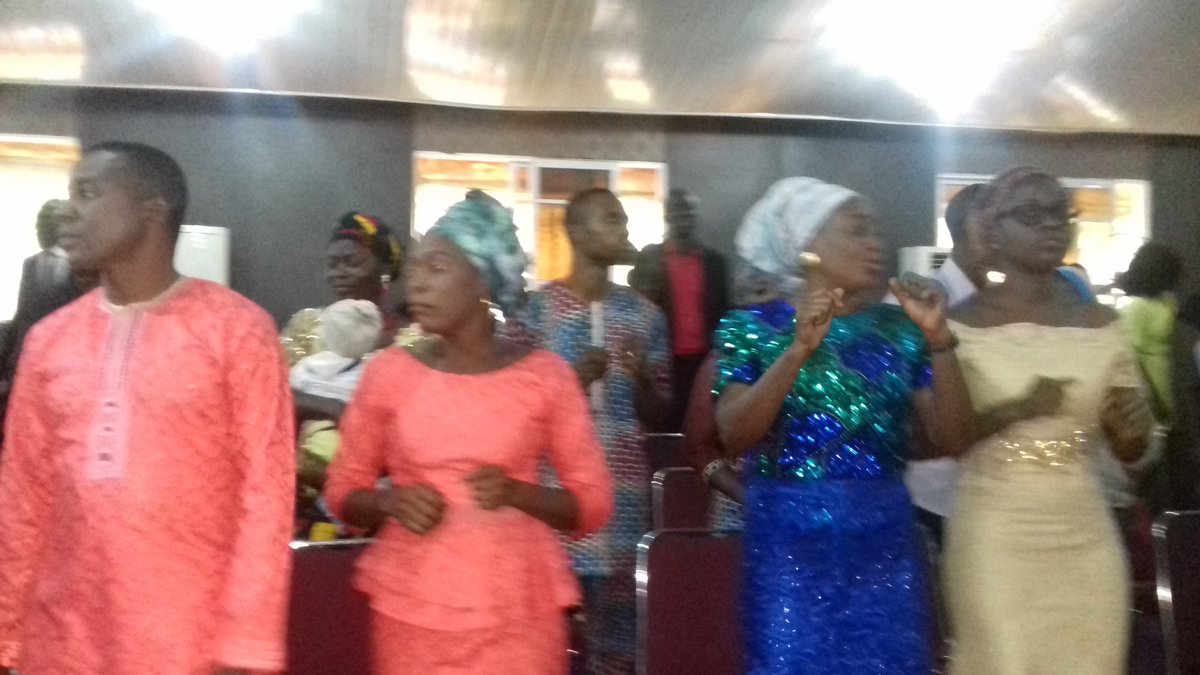 Agapeabuja's tweet photo. 🎶Who have the final say.......🎶🎶.......🎶
#PraiseandWorship
#CloudsofJoy
#RisingByGrace https://t.co/SyKF0gY1Ot