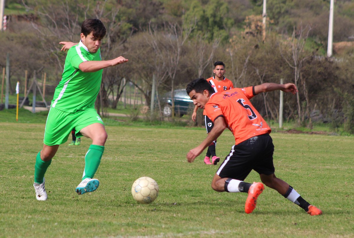 Curacavi_FC's tweet photo. [Galería] Curacaví FC sumó tres puntos valiosos tras vencer por 2-1 a @CSDOvalle (Fotografías @cmuga). https://t.co/n0tHUkxUPA