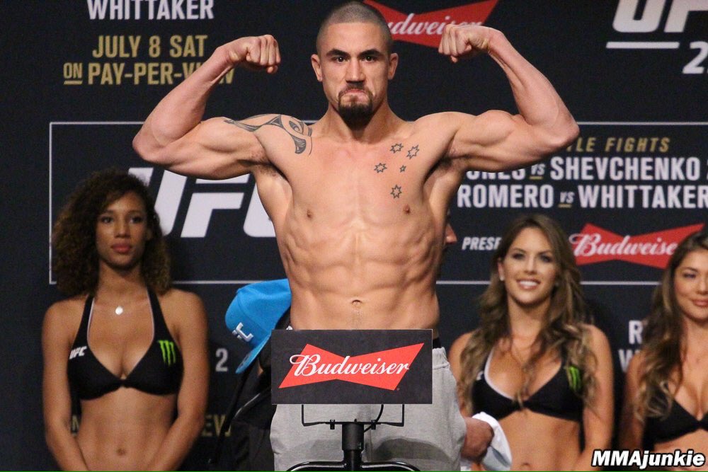 Solo_MMA's tweet photo. Robert Whittaker vence a Yoel Romero por decisión unánime (48-47, 48-47, 48-47) #UFC2013 https://t.co/FAuAOZVXpI