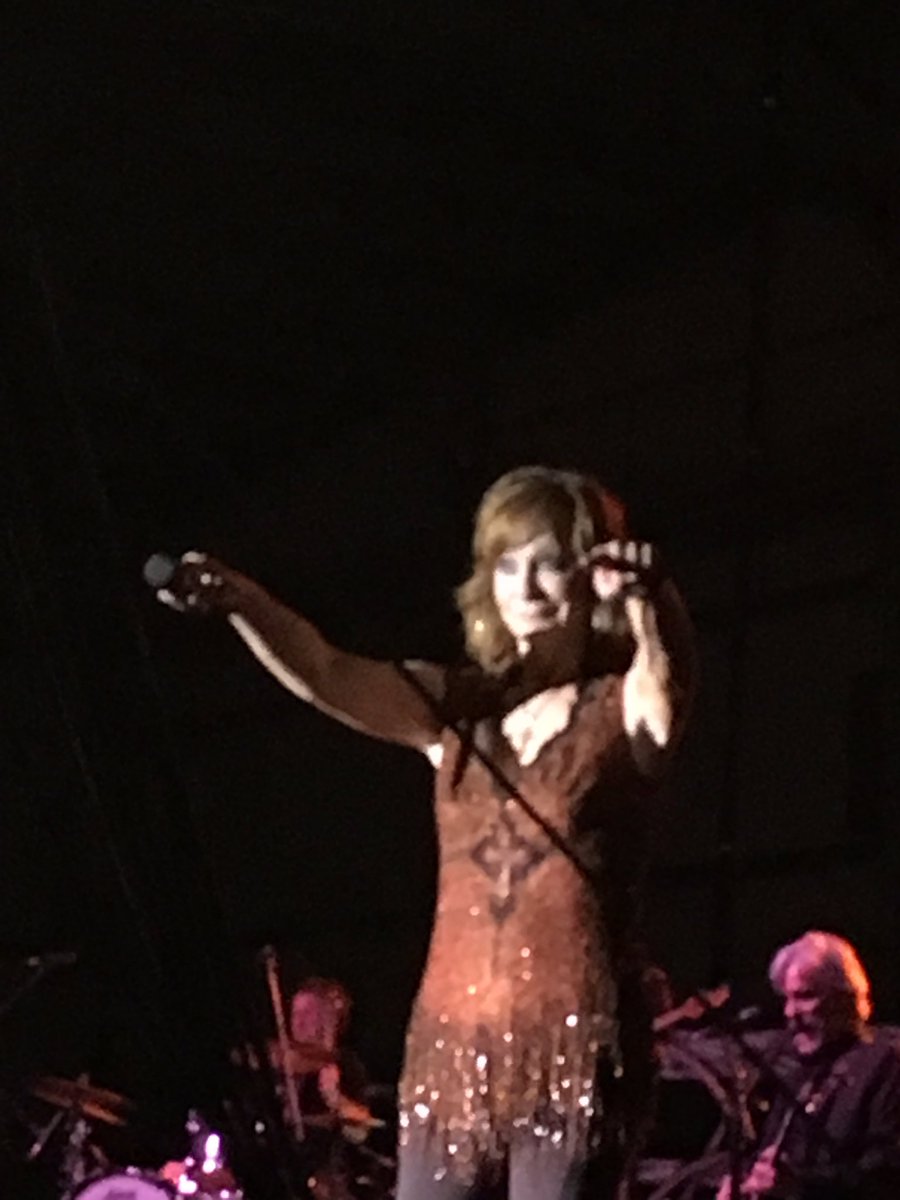 terrinhayes's tweet photo. Short girl selfie @NISDBRAUCHLE #Reba #KICKINforaKURE #cougarsummerchallenge #ShesSoFancy https://t.co/6QjhKeRpRe