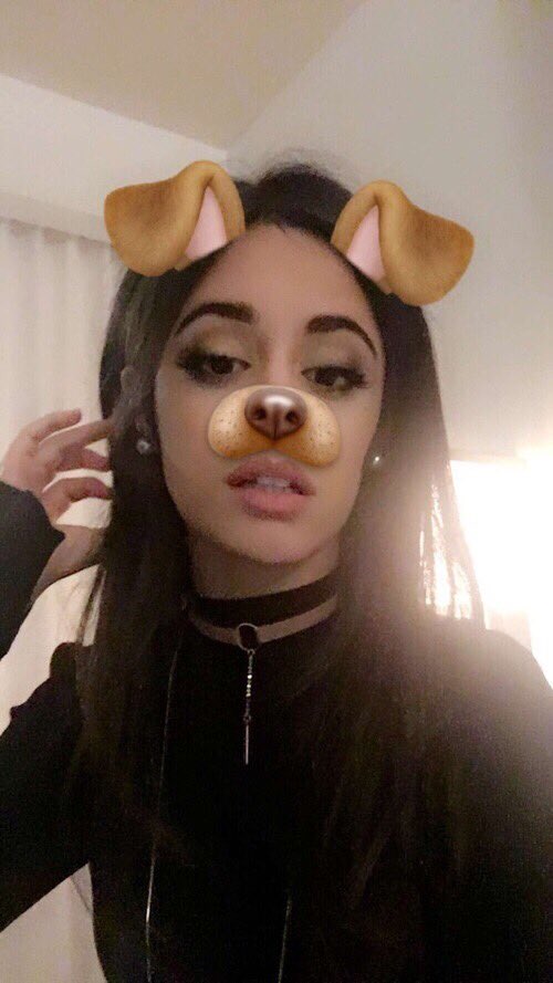 criesinpuppy's tweet photo. ALASKA 
-
99' / girl kisser / poly-curious / kinky baby / the 1975+kehlani obsessed / sunset watcher /like+rt for a tbh 
[#openrp #openigrp] https://t.co/kmCpqCL4ka