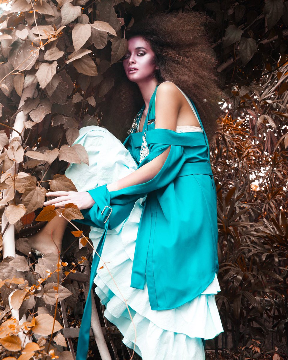 JachManere's tweet photo. The designated cray cray editorial model.

Mega Magazine July // 💕 https://t.co/x5NqkuaiZ4
