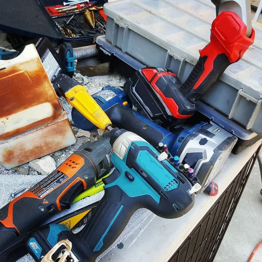 getusbeast's tweet photo. Anyone else rocking several different brands?  #compatiblewith #ryobi #compatiblewith #milwaukeetools #m18 #compat… https://t.co/YNyt1NZod1 https://t.co/V90WaFBmZM