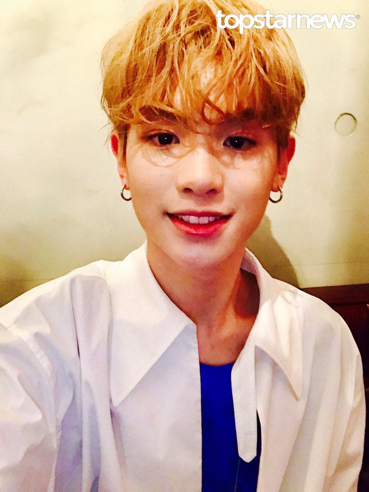 219bt's tweet photo. 170709 #위에화  #저스틴 https://t.co/rkUvb7NAuR