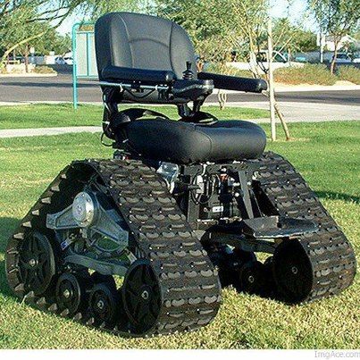 roboturret's tweet image. Отлично. Обвеса только не хватает. Пушек, манипуляторов... #roboturret