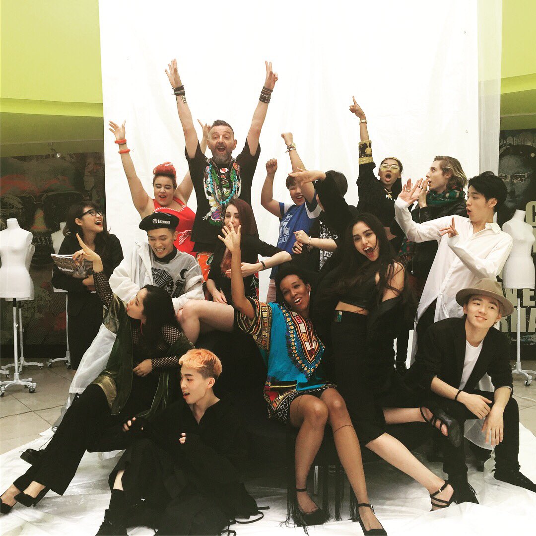 ESMOD_TOKYO's tweet photo. ESMOD JAPON Key Visual Shoot Finished!

#esmodtokyo
#fashionshooting
#fashionschool
#bestaff https://t.co/yWM6TlJfiZ