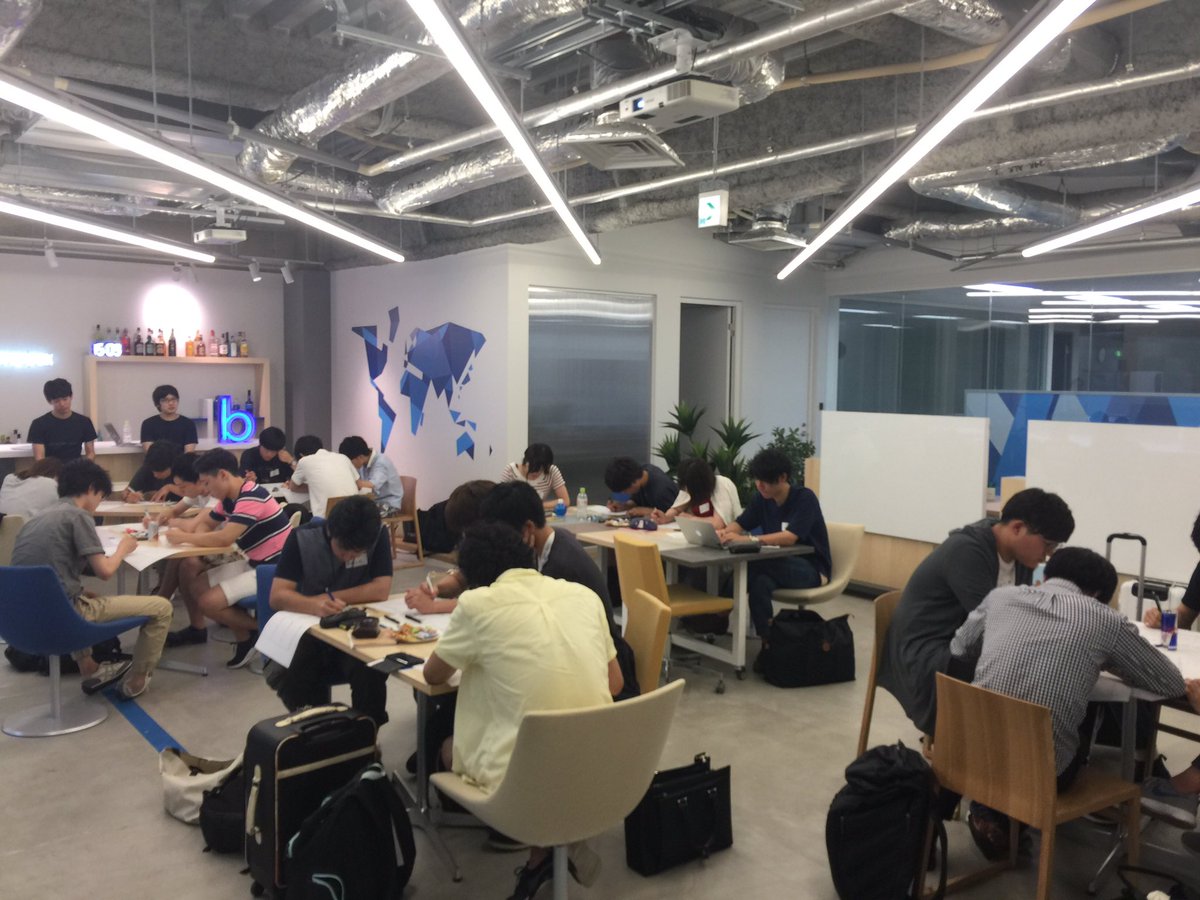 makishelle's tweet photo. 今日は会社にて採用イベントワークショップ開催中。
みんなで理想と自分の本質的な価値観について考えるというワークに取り組んでいます。#basicinc https://t.co/c6nNrYURVJ