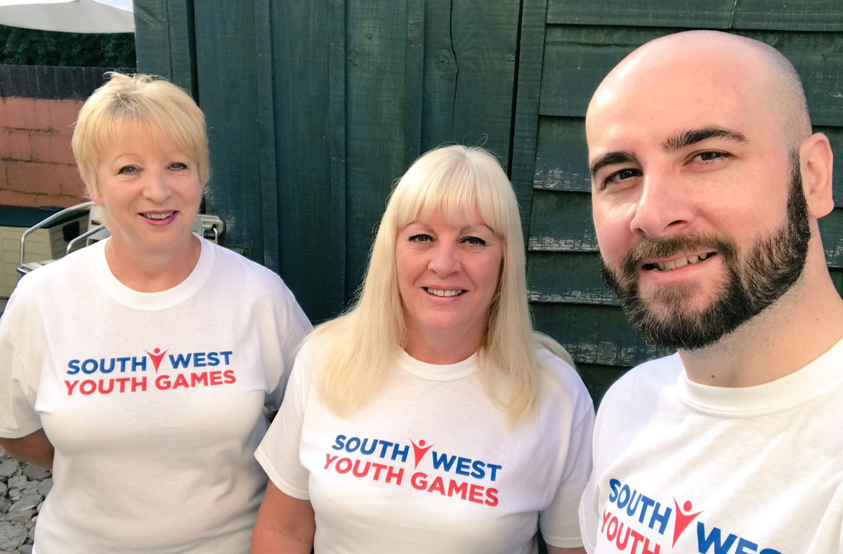 bevrussellrudge's tweet photo. Bright eyed and bushy tailed for today's #SWYG2017 Youth Games in Okehampton https://t.co/dfKXWUPA1A