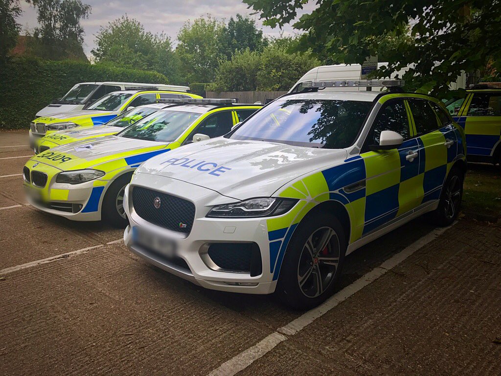 Following on from the <a href="/AudiUK/">Audi UK</a> test car last week we now have a @JaguarUK vehicle on trial. #FPace