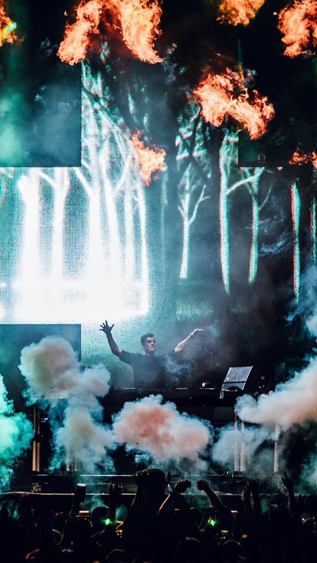 i'd never seen something like this   before now! BEAUTIFUL <a href="/MartinGarrix/">MARTIN GARRIX</a>