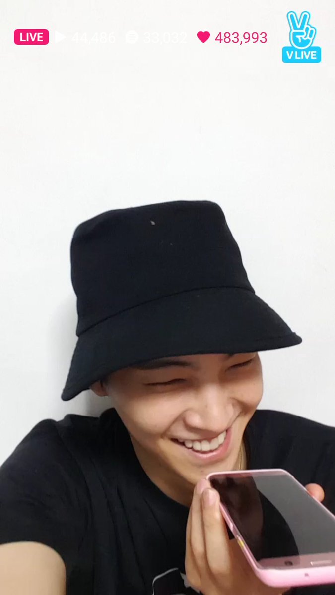 fanpeezhan's tweet photo. ตอนคุยกับจินยองพี่เค้าคุยกันงุ้งงิ้งมากอ่ะ เรียลมากคุยไปยิ้มไปปกติคุยกันแบบนี้เหรอค่ะฮืออออ เขิงงงง😳 #BNior #BNyoung #xx_x_xx https://t.co/3FFV97rBkr