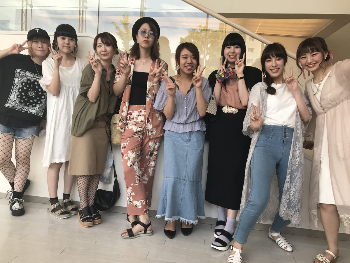 札幌ファッションデザイン専門学校doreme 7月22日 土 ファッションショー Dcollection 開催します みなさん 2週間後の土曜日また 北海道ドレスメーカー学院 にあそびに来てくださいね 先輩たちも見に来てね ドレメ ファッションショー 札幌ファッションデザイン専門学校doreme 7月22日 土 ファッションショー Dcollection 開催します みなさん 2週間後の土曜日また 北海道ドレスメーカー学院 にあそびに来てくださいね 先輩たちも見に来てね ドレメ ファッションショー