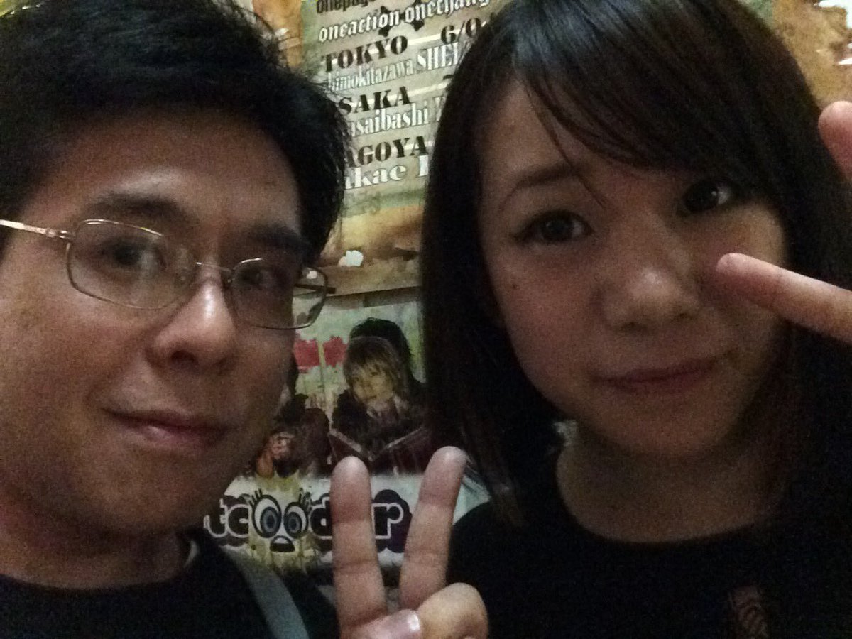 wacky_or_yc's tweet photo. 昨夜はバンドの皆さんと写真撮りたい気分やったからね♪
u-sk君にはタグ付け希望って直々に言われたから、付けといたよ(笑)
#colorcolorclown
#竹田雄祐 https://t.co/k0ApyfTUi0