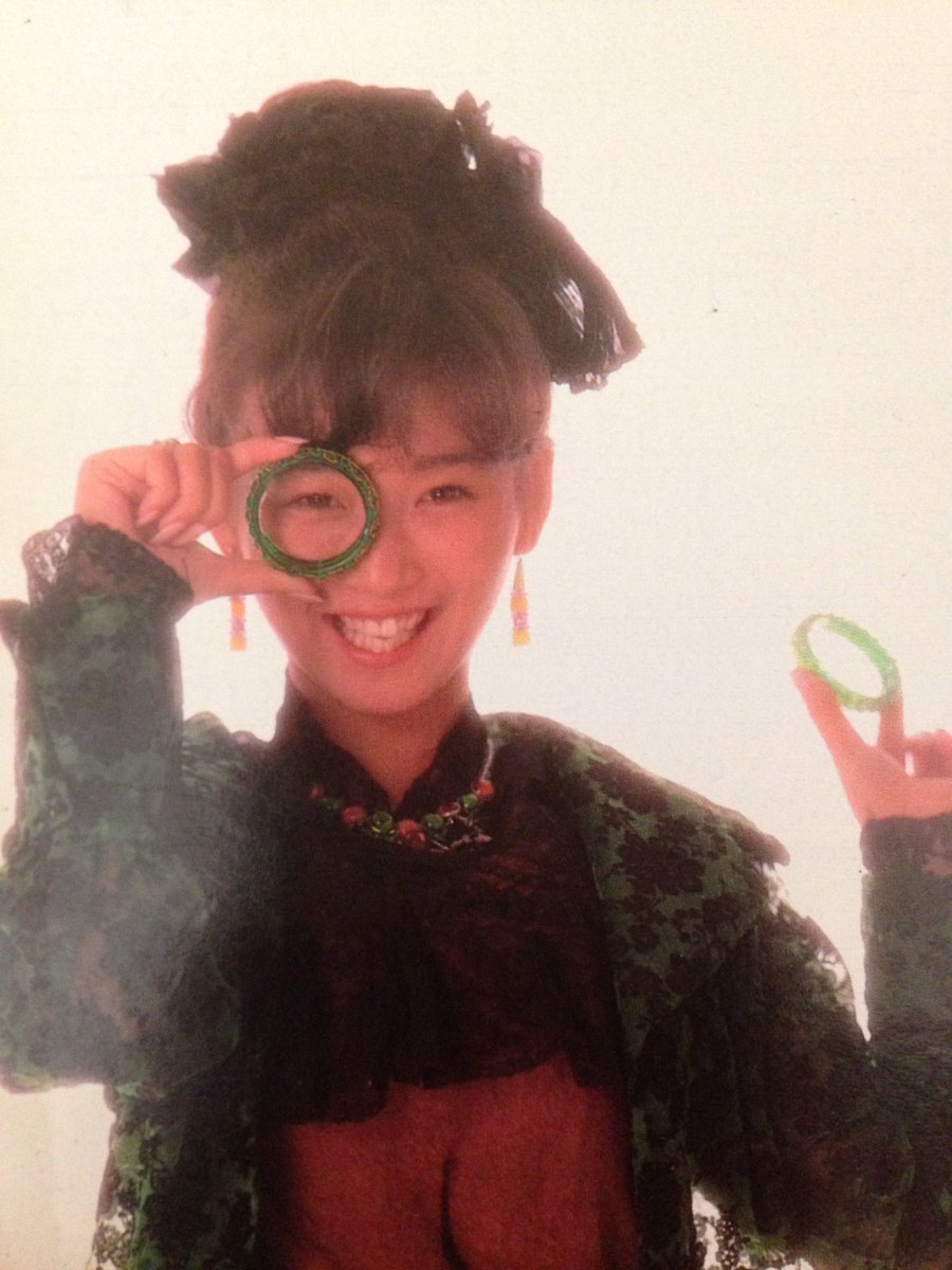 ゆっこ Twitter પર 雑誌 Momocoで表紙を飾った時の美奈子ちゃん 可愛すぎる 本田美奈子 かわいい 80年代