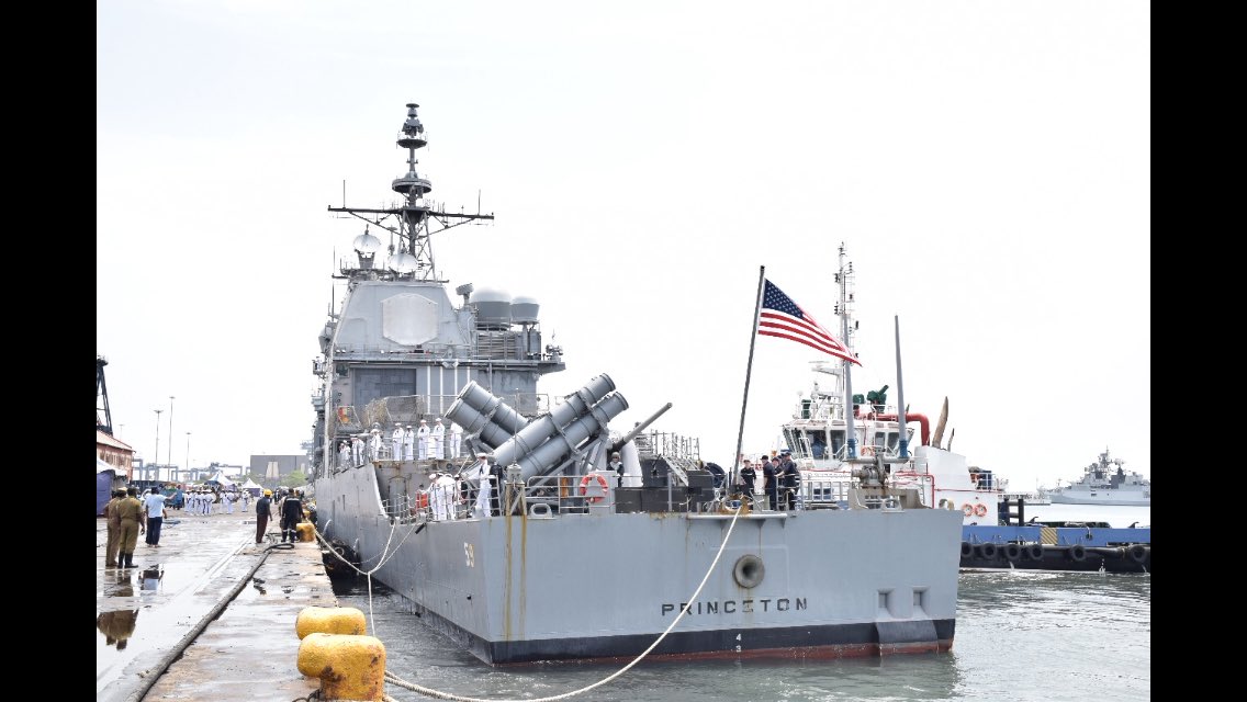 DennisJesudasan's tweet photo. @USNavy #USSPrinceton, #Japan @JMSDF_PAO #JSSazanami in #Chennai port to participate in #Malabar military exercise (Pics: MoD) @the_hindu https://t.co/wzkqxNwZqZ