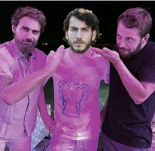 Yemin ederim boşuna ergen demiyoz 😂😂