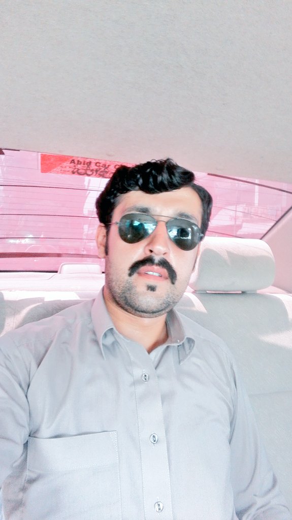 AAkhanMkd's tweet photo. #Glasses😎😎 #dabangstyle https://t.co/yscw52cMzL