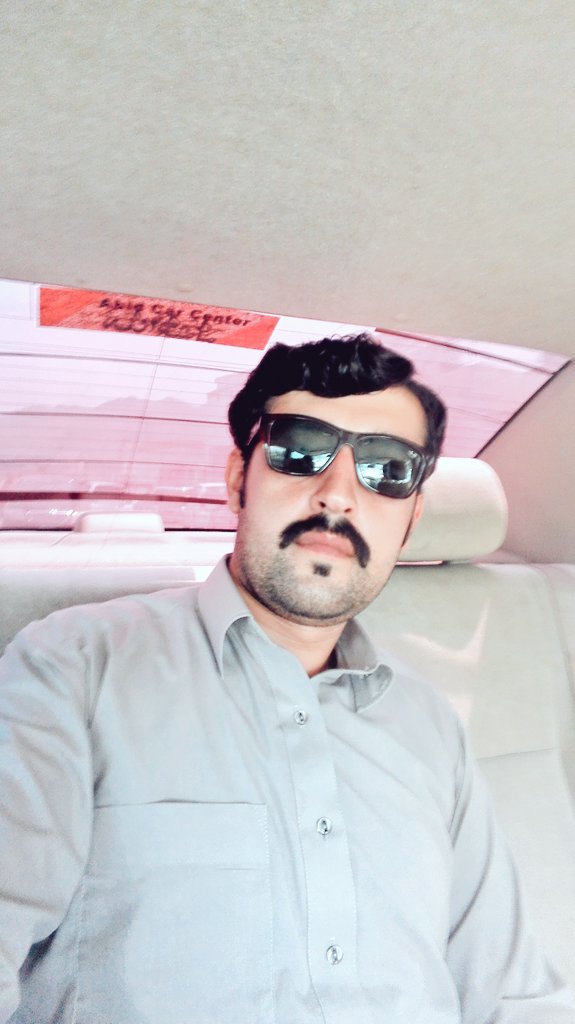 AAkhanMkd's tweet photo. #Glasses😎😎 #dabangstyle https://t.co/yscw52cMzL