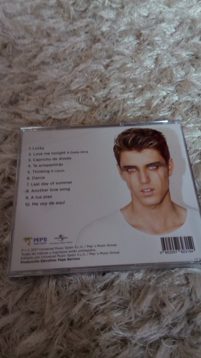 itsscarla2017's tweet photo. Yo ya tengo #Caprichodedioses. De @RogerMusicOfi oleee fantástico CD. 😍😘. @PepsRecordsES https://t.co/Lu5W6qJqmW