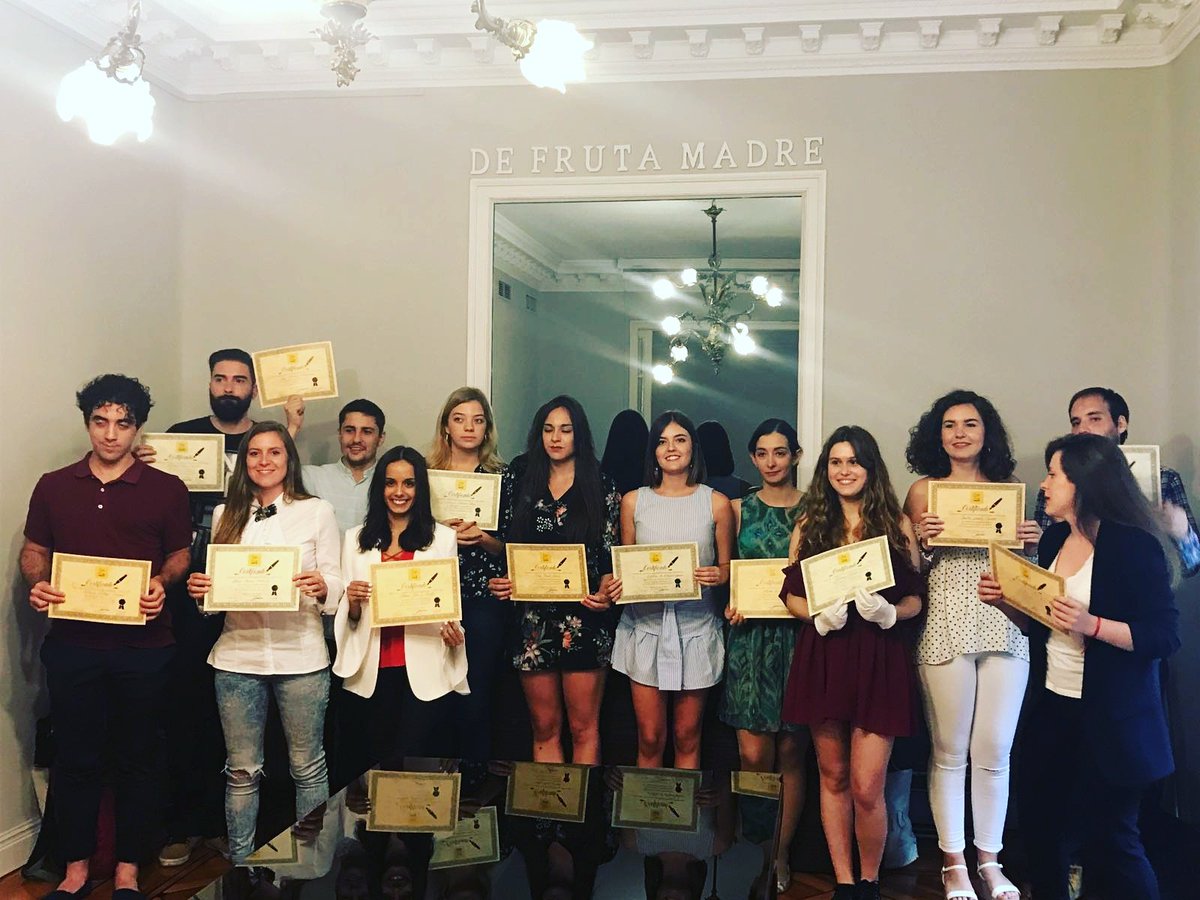 TheCopyWeeks's tweet photo. Alumnos diplomados por #CopyEsCool
#FuturosPublicitarios
@AnunciosUni
@elpublicistacom
@mkdirecto
@IPMARK
@unicomplutense
@revistactrl https://t.co/I4419ibNA4
