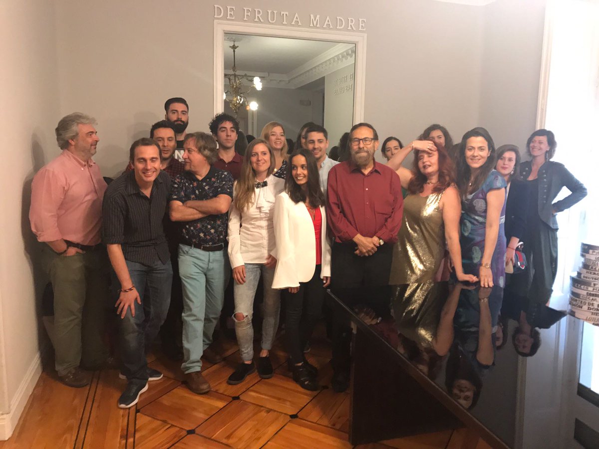 TheCopyWeeks's tweet photo. Alumnos diplomados por #CopyEsCool
#FuturosPublicitarios
@AnunciosUni
@elpublicistacom
@mkdirecto
@IPMARK
@unicomplutense
@revistactrl https://t.co/I4419ibNA4