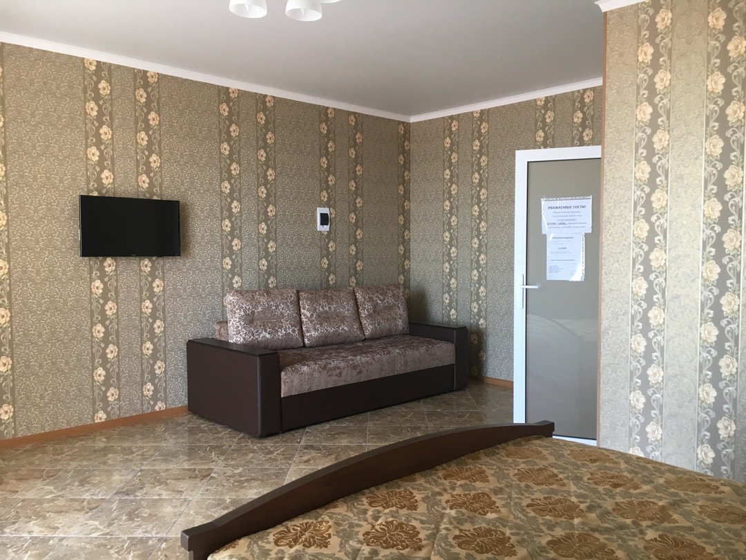 AppYug's tweet image. Отель «Золотая корона» располагается в самом центре Новомихайловского курортного поселка в шаговой доступности от… t2p.pw/6IApg4lvyM