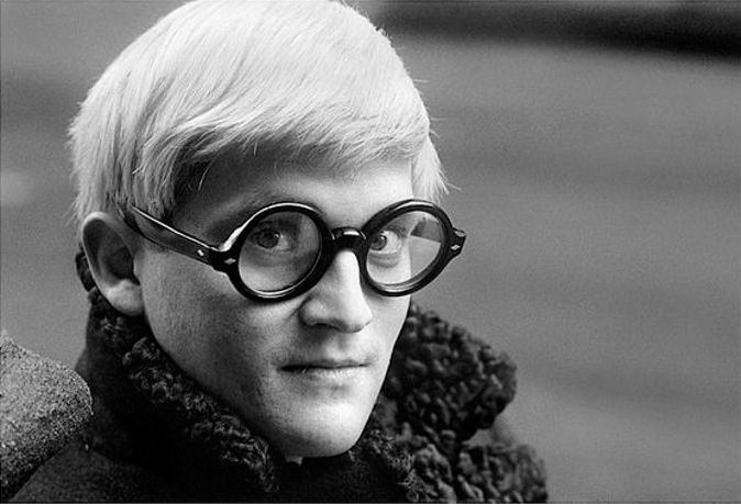 Happy 80th birthday to David Hockney. Photo by Jane Bown, c.1966. 