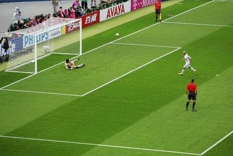 Il y a 11 ans jour pour jour, Zidane mettait tout le monde d'accord en inscrivant une panenka en finale de la Coupe du Monde...