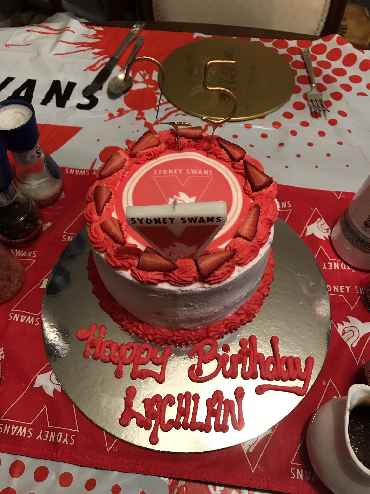 Emily Louise Saris On Twitter Hows My Partners Birthday Cake Sydneyswans Afl