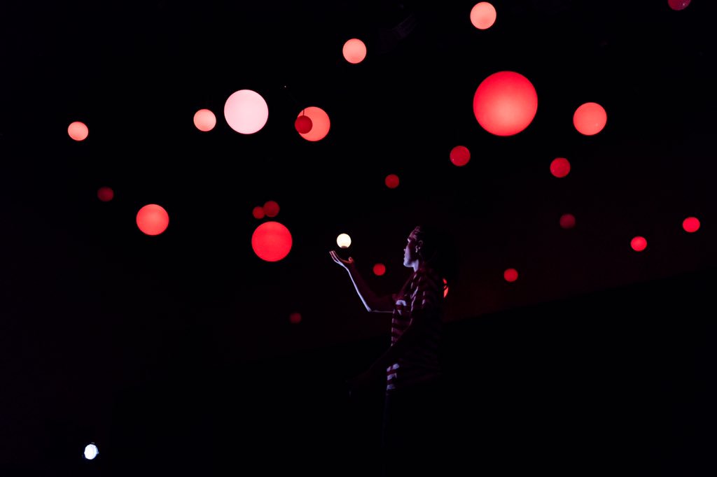 Jimmy_Grimes's tweet image. &apos;The Space Between&apos; by @BrunskillGrimes @YVTakingPart  
Photos by Leon Puplett 

#puppetry #puppets #puppetdesign #scifi #creature