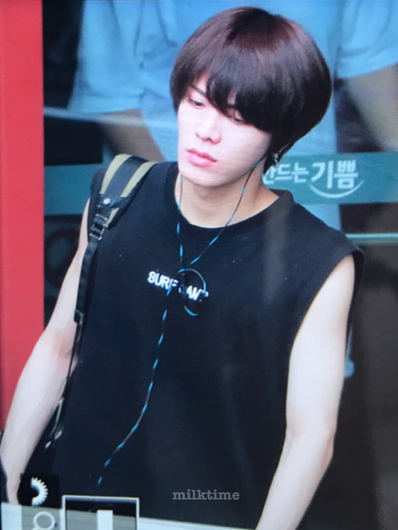 MilkTime_1026's tweet photo. 유타야 고마워🙈🙈🙈 #NCT127 #YUTA #유타 https://t.co/OLKUK0H2qb