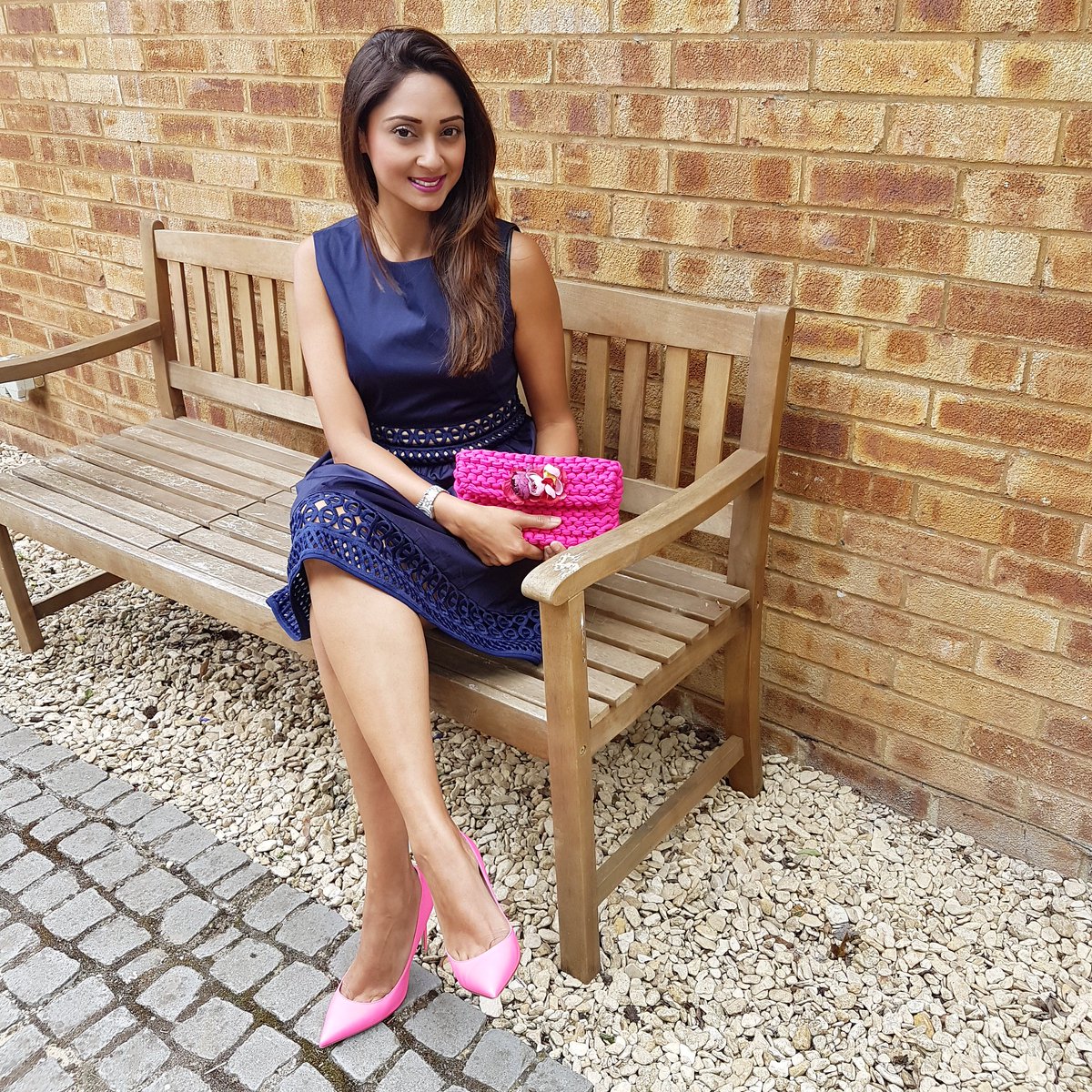 LycaRadio1458's tweet photo. Join @jannatsyed01 now for her #LycaTop40 show before she jets off to Asia to travel for 5 weeks! #BackinSeptember  #Chartshow #Bollywood https://t.co/10vFiEk94k