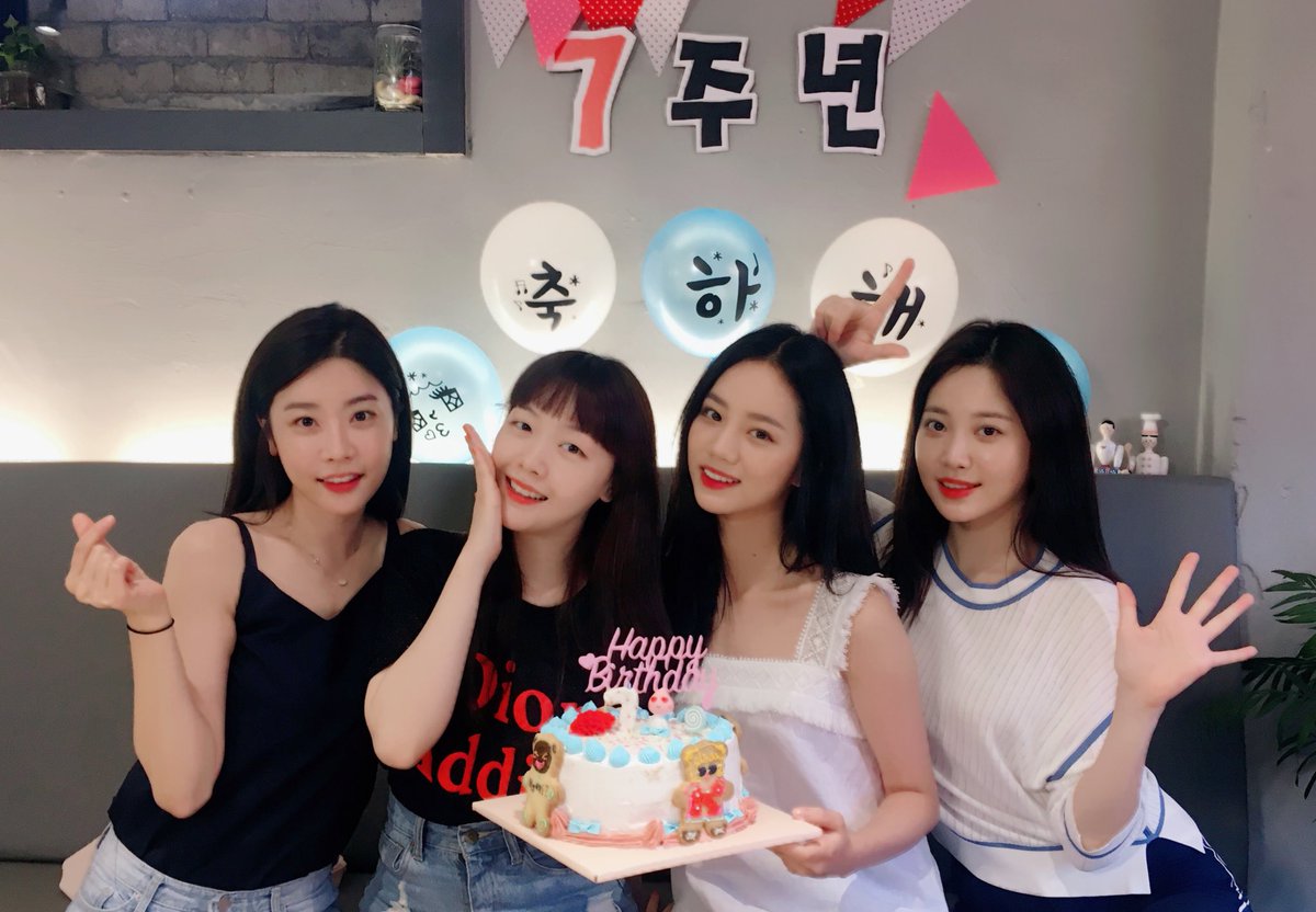[#GirlsDay #걸스데이] 
20170709 7주년💕
HAPPY GIRL'S DAY
7th Anniversary
#데이지평생함께해요
.
#EVERYDAY_GIRLSDAY_7TH
#GIRLSDAY_7TH
#걸스데이7주년
#소진 #유라 #민아 #혜리