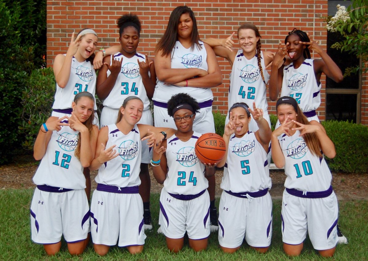 flight22girls's tweet photo. Time to have some fun!! First game of Apache at 8:30am on court 8! Coaches come check us out https://t.co/ZppDuBpdl8