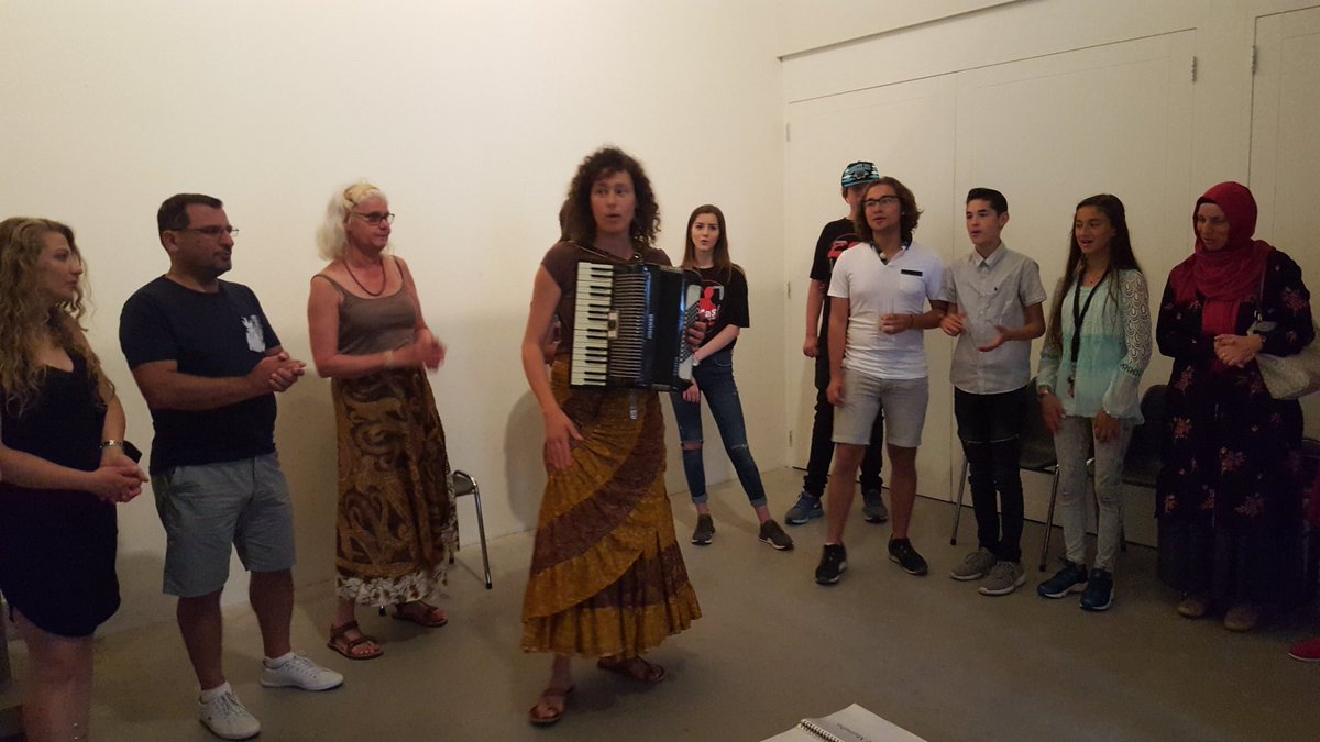 stichtingebru's tweet photo. #MeetTheStranger bij @TETEMkunst @WiljaJurg @stichtingebru @OnnovVeldhuizen #Enschede https://t.co/czJSDFg9TG