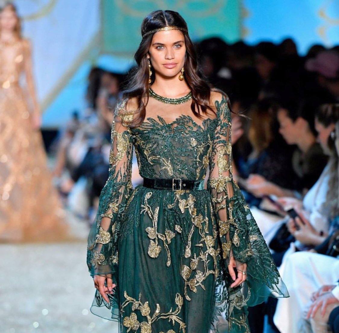 ModelsGoddess's tweet photo. Sara Sampaio x Elie Saab https://t.co/bh6rztFMi4