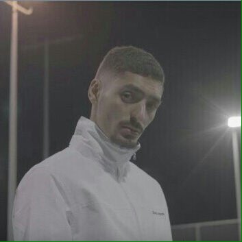 fear_twdrpg's tweet photo. -Sneazzy
-Larry West
-23 ans
-Hétéro 
-Ranch
-Couteau, Silencieux
-stratégique, agile , protecteur
-@LarryWestRPG https://t.co/EEO4G34nYV