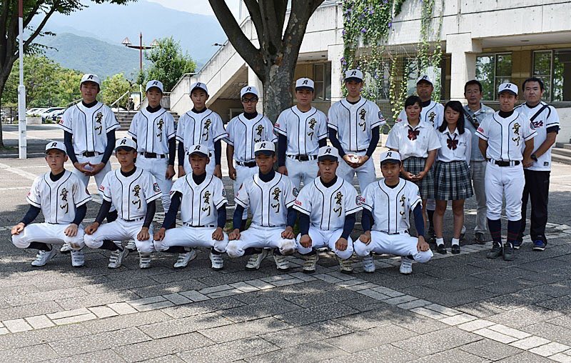 j_17_k's tweet photo. 7/9   本日で野球部を引退しました。
今日の試合、今までの野球人生で一番楽しかったです。
このチームの主将で本当に良かった。
そして越田、2年半たった1人で支えてくれて本当にありがとう。
応援してくれた全ての方々も本当にありがとうございました。

楽しい高校野球でした。 https://t.co/FfumQQhyna