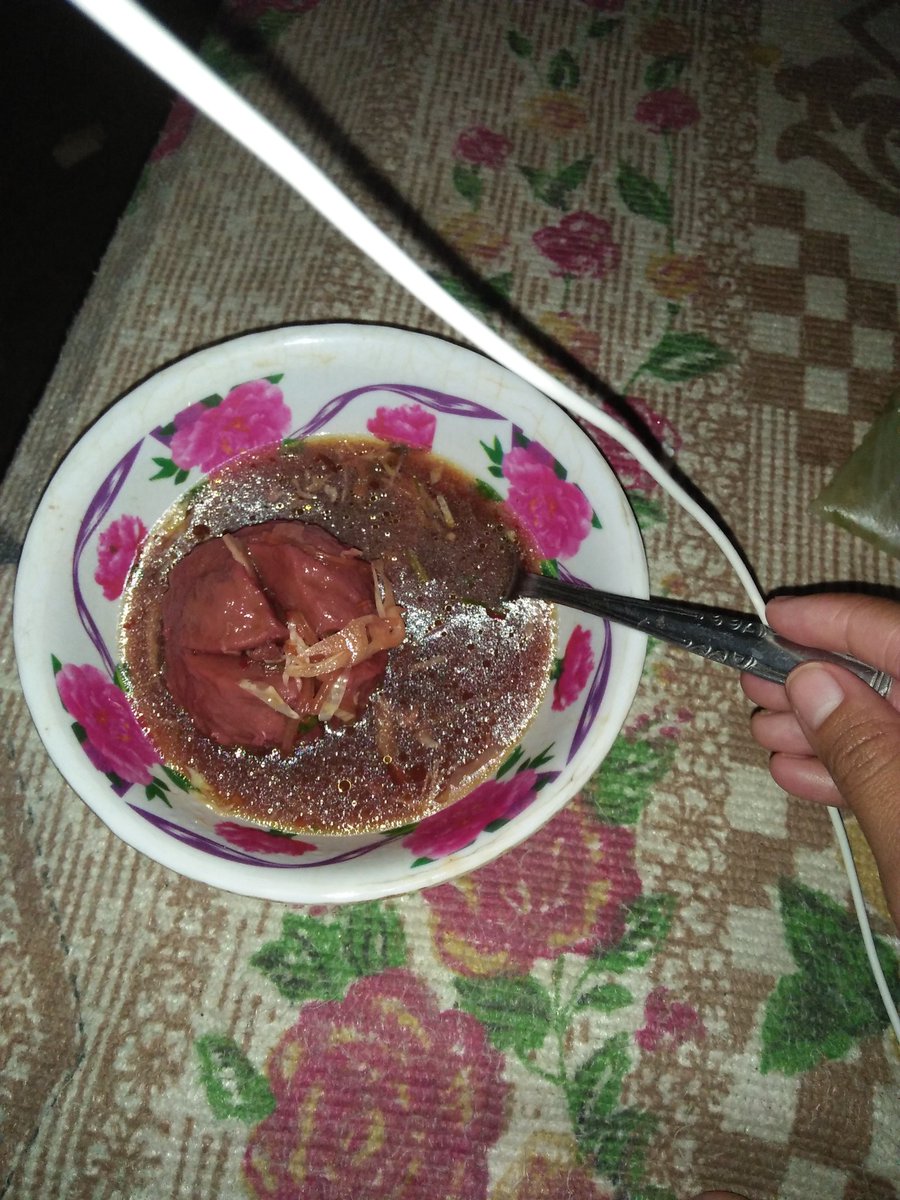 Napa Ea baso Madura Isinya Cuma baso +air dan Mie  kurang kenyang 😅😅😅